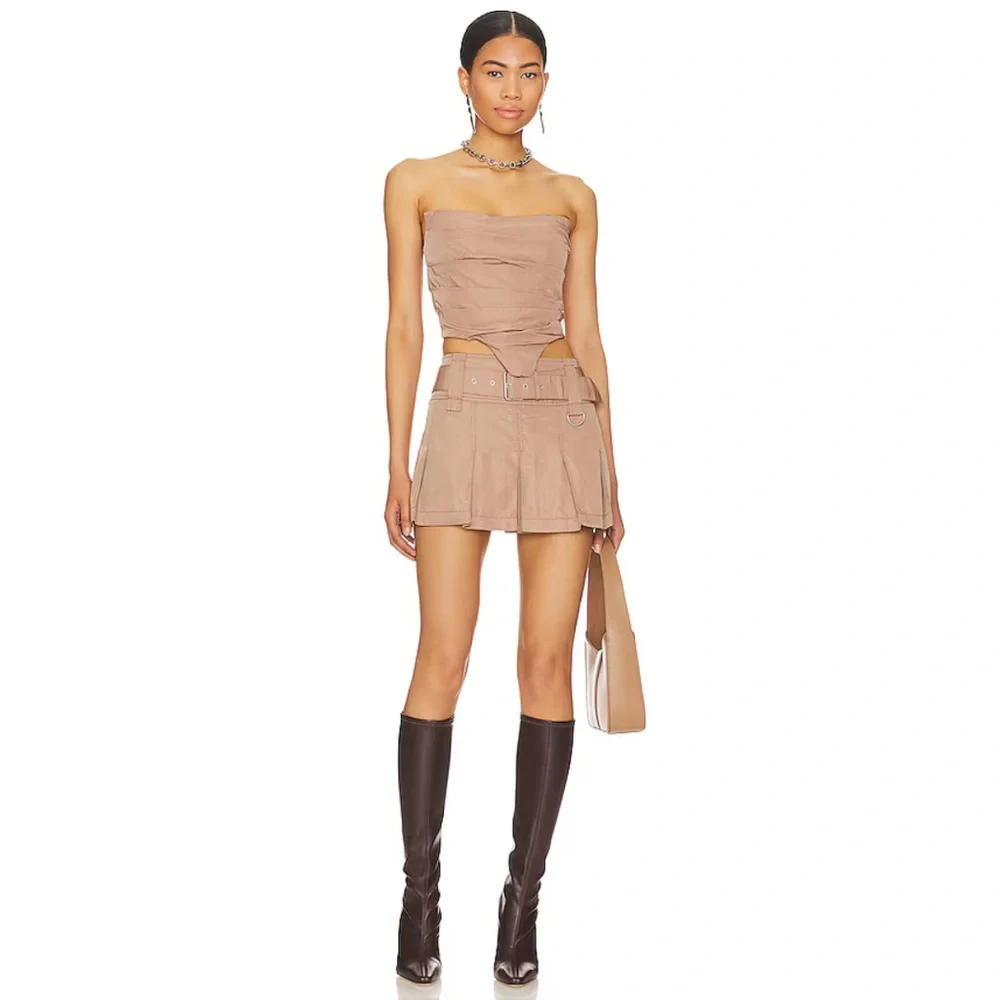 5/$15 MUST BUNDLE H:ours x Revolve Ariella Mini Skirt in Khaki Brown - Picture 1 of 8